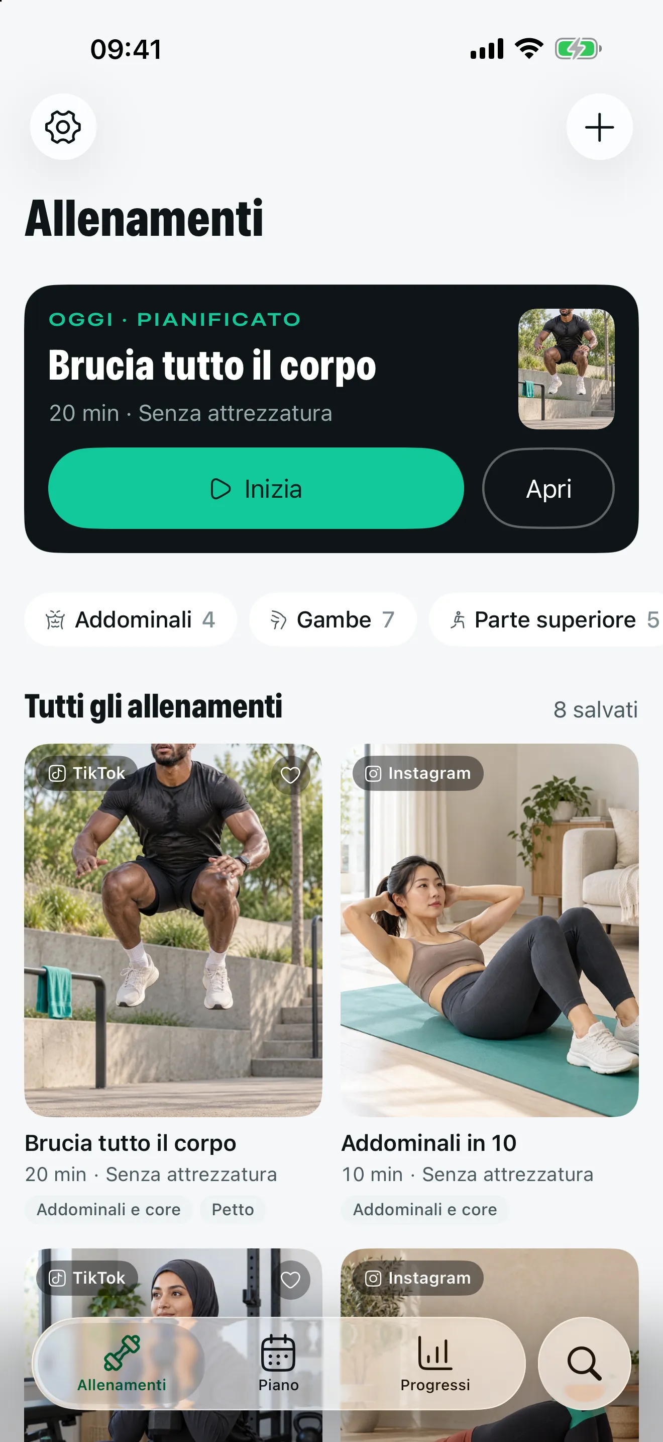 La libreria di allenamenti di Stako su iPhone, con l’allenamento di oggi e allenamenti salvati da TikTok e Instagram