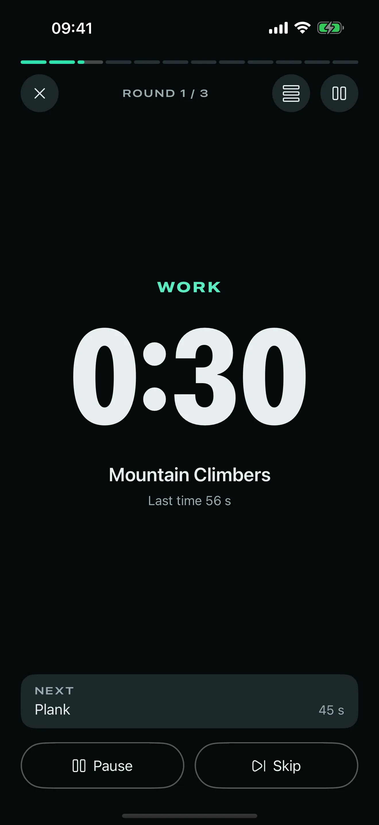 Stako's workout mode on iPhone counting down 30 seconds of mountain climbers